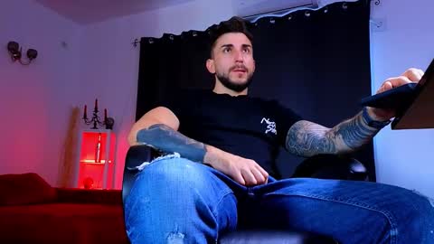 MightyAaron online show from 09.08.25