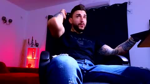 MightyAaron online show from 09.26.25