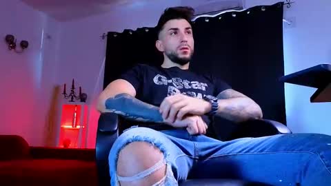 MightyAaron online show from 10.10.25