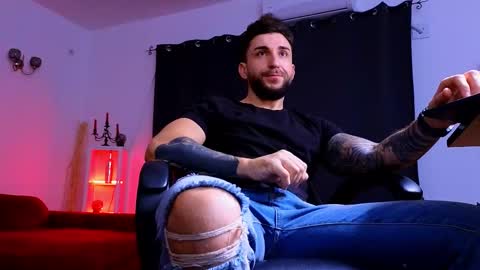 MightyAaron online show from 11.19.25