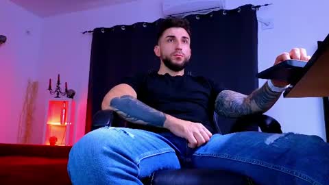 Snapshot of mightyaaron chatting on 07.16.26 MightyAaron online show from 07.16.26