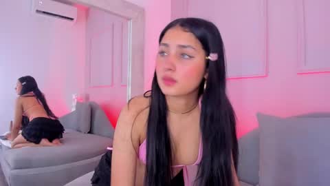 Mia online show from 10.16.25