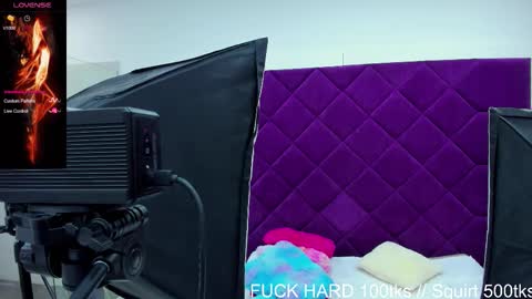 Snapshot of miia_lennox chatting on 12.03.25 Mia Gema curly online show from 12.03.25