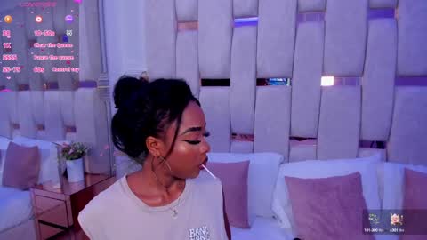 Miia Schwarz  online show from 01.25.25