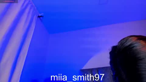 Snapshot of miia_smith97 chatting on 11.25.25 mia online show from 11.25.25