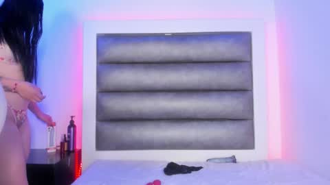 Mia online show from 03.03.26