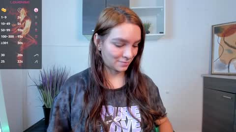 Miia 3 online show from 12.02.24