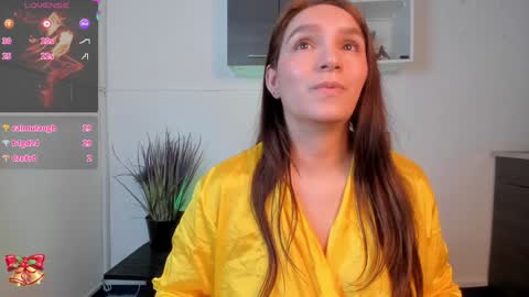 Miia 3 online show from 12.04.24