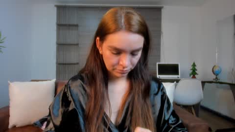 Miia 3 online show from 12.13.24