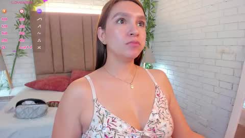 Miia 3 online show from 02.13.25