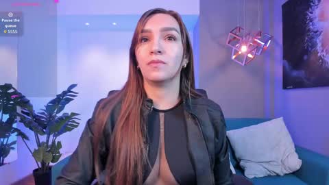 Miia 3 online show from 10.11.25