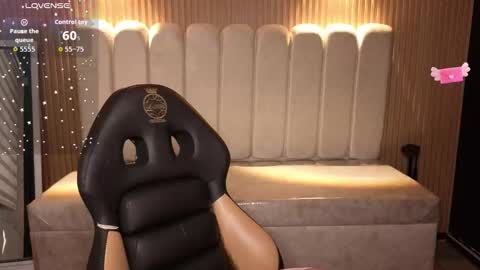 miiaa_evans1 online show from 11.28.25