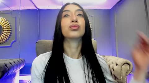 miilu  online show from 01.31.25