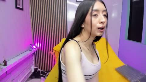 miilu  online show from 10.03.25