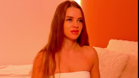 Amira online show from 12.17.25