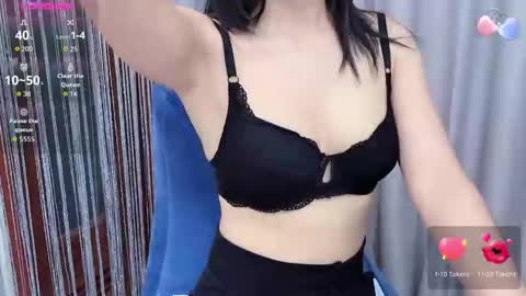 Snapshot of miixuuee chatting on 10.09.25 Ema online show from 10.09.25