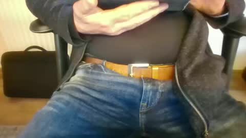 mik online show from 11.13.25