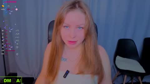 Mika online show from 11.17.25