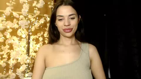 Mika online show from 12.18.24