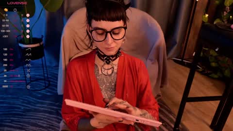 mika_moon_ online show from 12.19.24