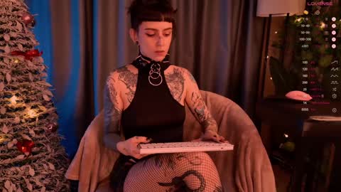 mika_moon_ online show from 12.29.24