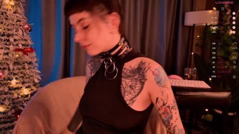 mika_moon_ online show from 12.30.24