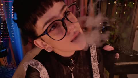 mika_moon_ online show from 01.28.25