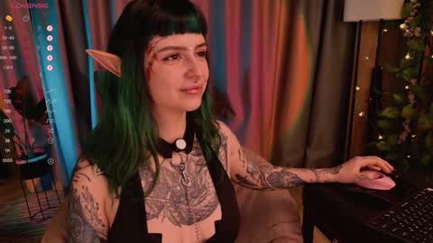 mika_moon_ online show from 02.02.25