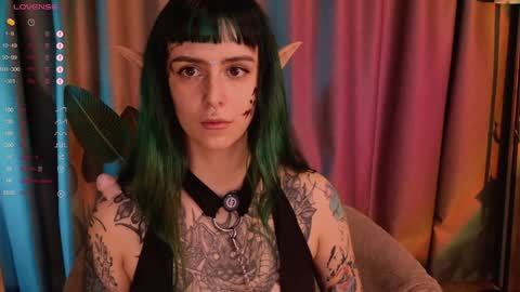 mika_moon_ online show from 02.03.25