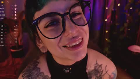 mika_moon_ online show from 02.12.25