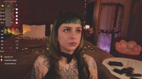 mika_moon_ online show from 02.21.25