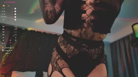 mika_moon_ online show from 02.27.25