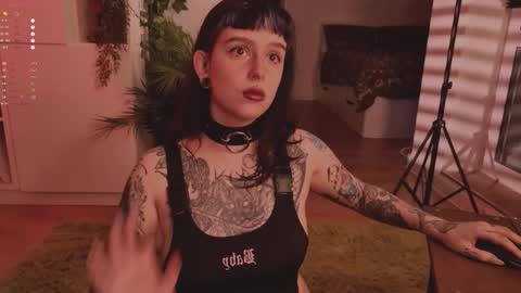 mika_moon_ online show from 10.03.25