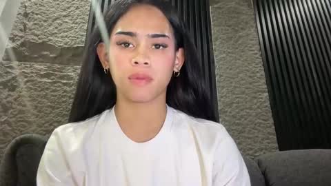 mika_pedersen online show from 10.29.25