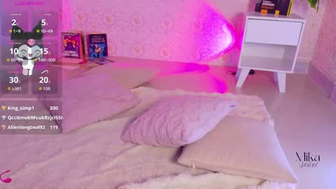 mika_velvet online show from 04.18.26