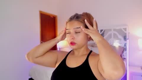 Mikaela blondie bigass online show from 12.01.25