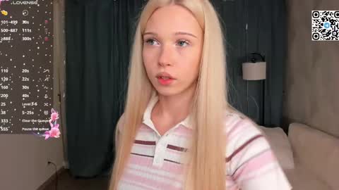 Angel girl online show from 04.19.26