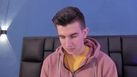 mikael online show from 11.15.25