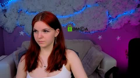 Snapshot of mikameovv chatting on 05.20.26 Mika online show from 05.20.26