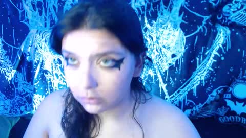 Mika online show from 09.29.25