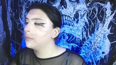 Mika online show from 10.03.25