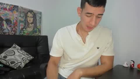 mike3xxx online show from 11.23.25