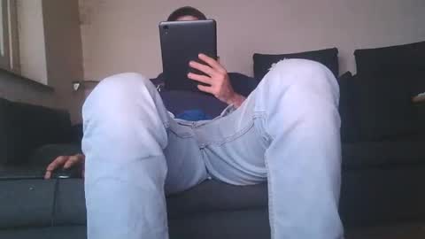 Snapshot of mike421990 chatting on 12.22.25 Mike Bente online show from 12.22.25