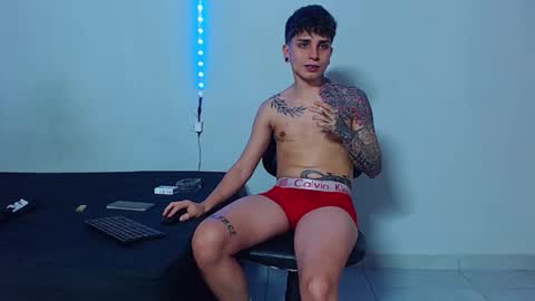 Mike IMDEPENDIENT MODEL online show from 11.15.25