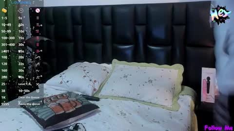 Snapshot of mike_bennet chatting on 02.17.26 Mike Bennet Make me Cum Please online show from 02.17.26