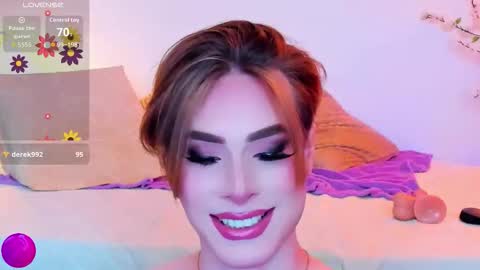 Snapshot of mike_blossom chatting on 12.05.25 Henry Price online show from 12.05.25