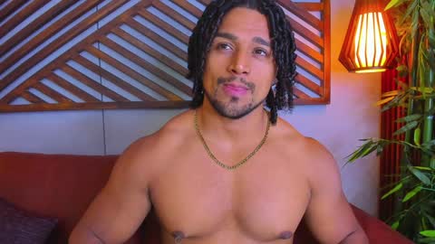 Snapshot of mike_estevess chatting on 01.25.25   online show from 01.25.25