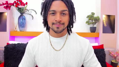 Snapshot of mike_estevess chatting on 01.30.25   online show from 01.30.25