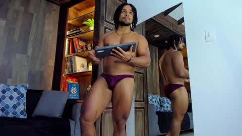 Snapshot of mike_estevess chatting on 02.04.25   online show from 02.04.25