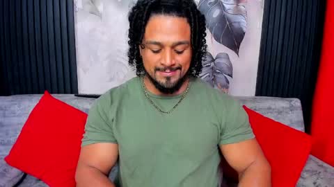 Snapshot of mike_estevess chatting on 04.30.26 online show from 04.30.26